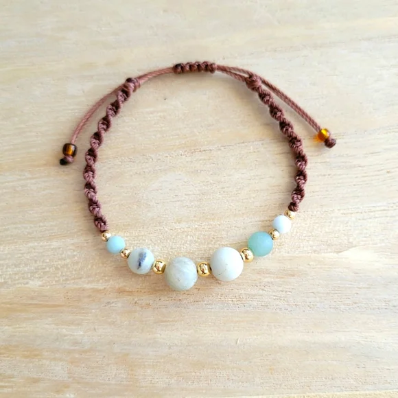 Natural Mate Amazonite Stone & 18Kt Gold Macrame Bracelet - Picture 2 of 3